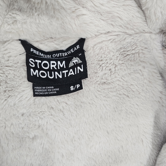 Girl winter coat - Picture 7 of 10